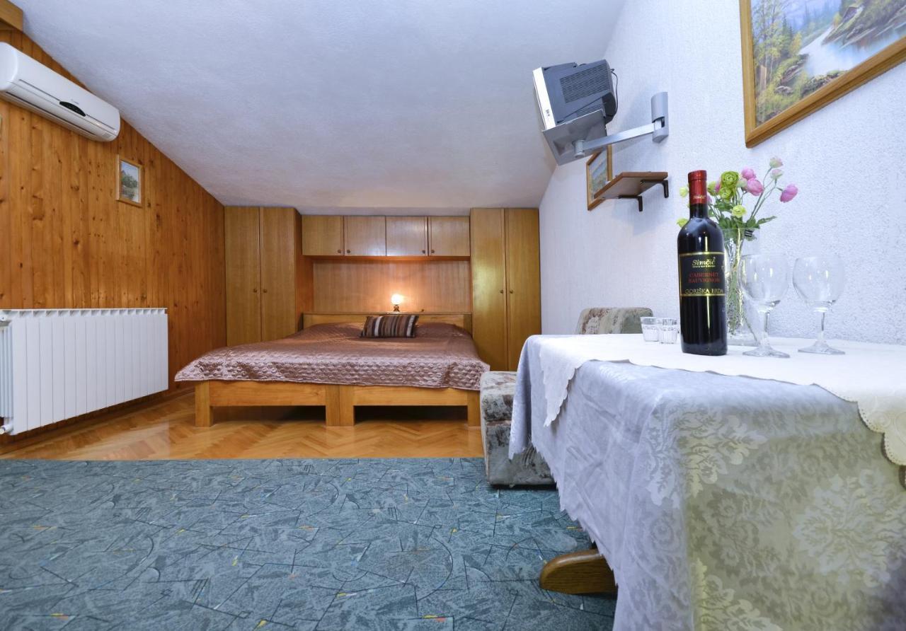Family Friendly Apartments With A Swimming Pool Baska Voda, Makarska - 12442 Kültér fotó
