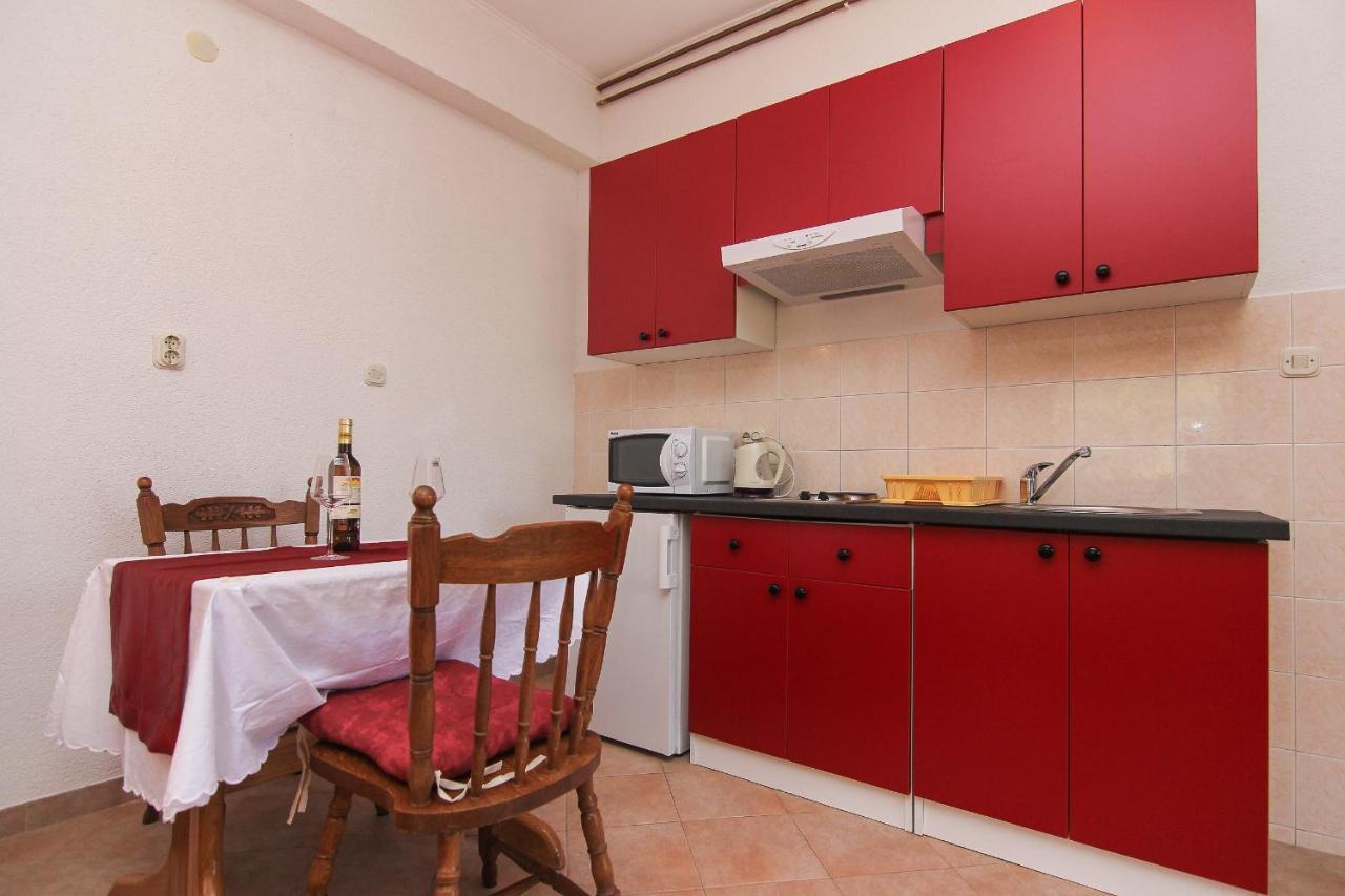 Family Friendly Apartments With A Swimming Pool Baska Voda, Makarska - 12442 Kültér fotó