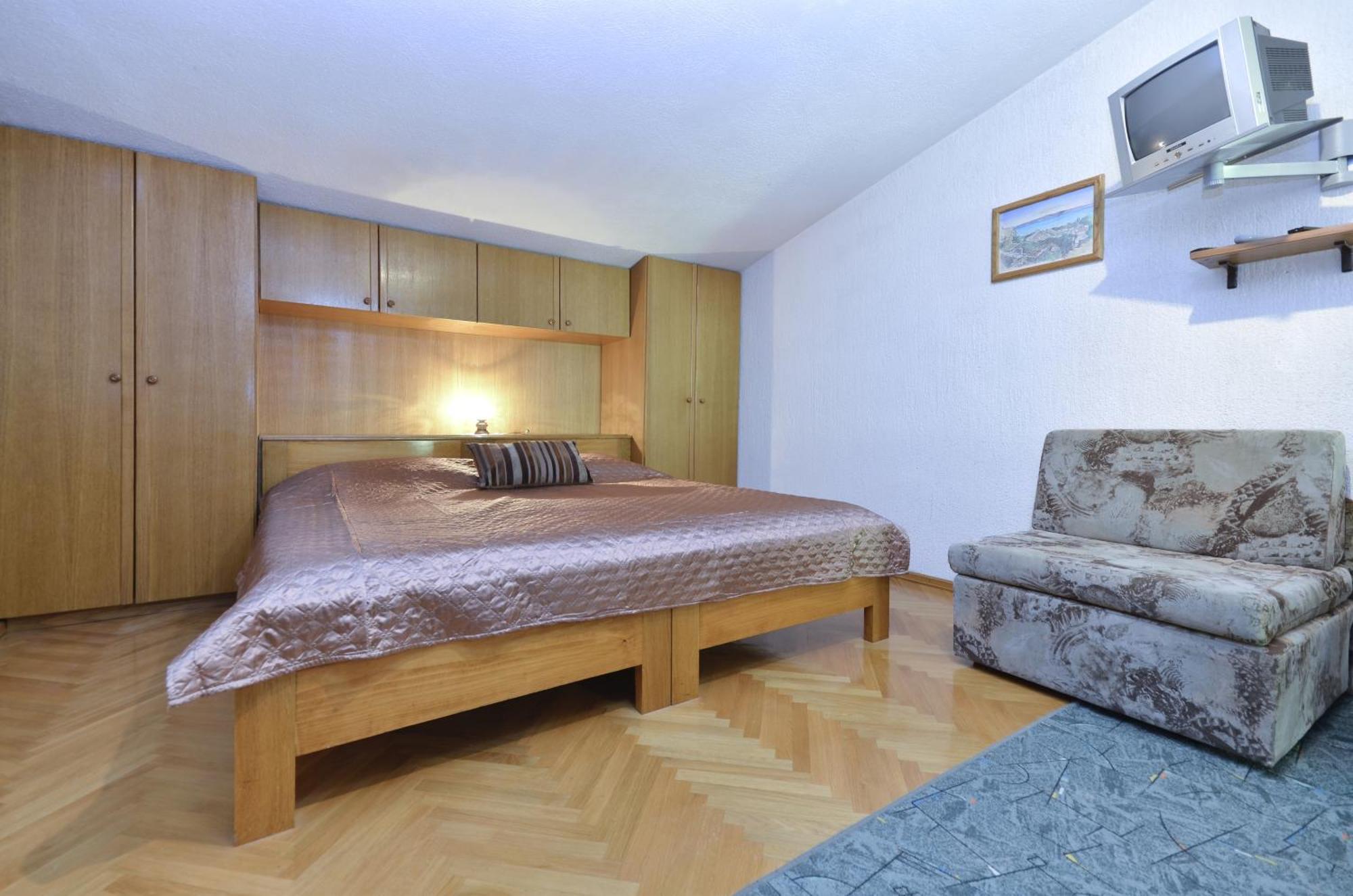 Family Friendly Apartments With A Swimming Pool Baska Voda, Makarska - 12442 Szoba fotó