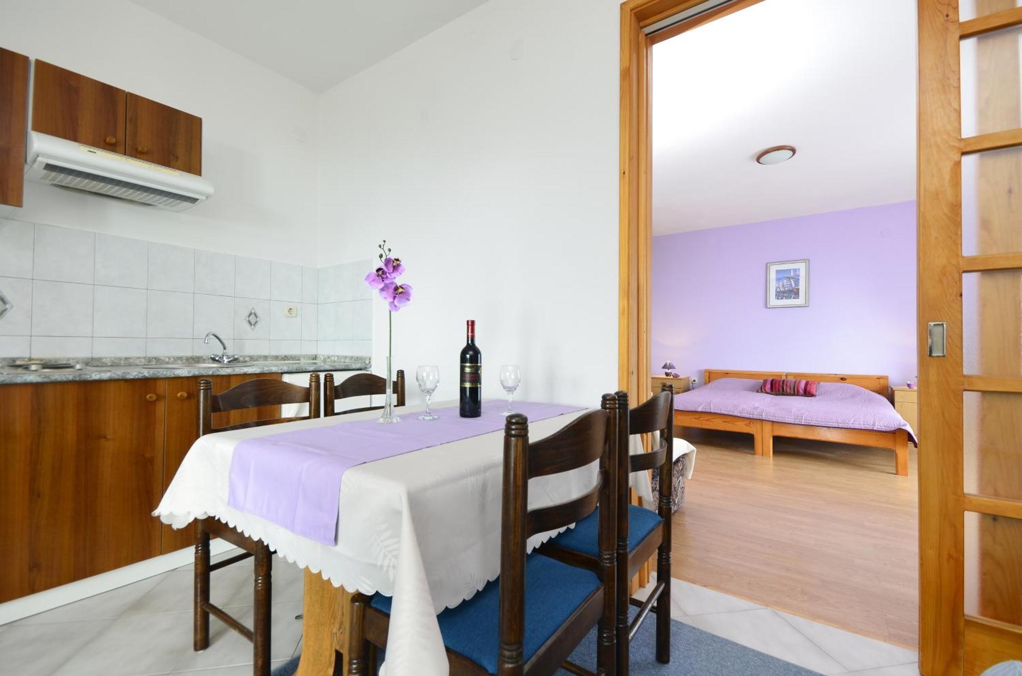 Family Friendly Apartments With A Swimming Pool Baska Voda, Makarska - 12442 Szoba fotó