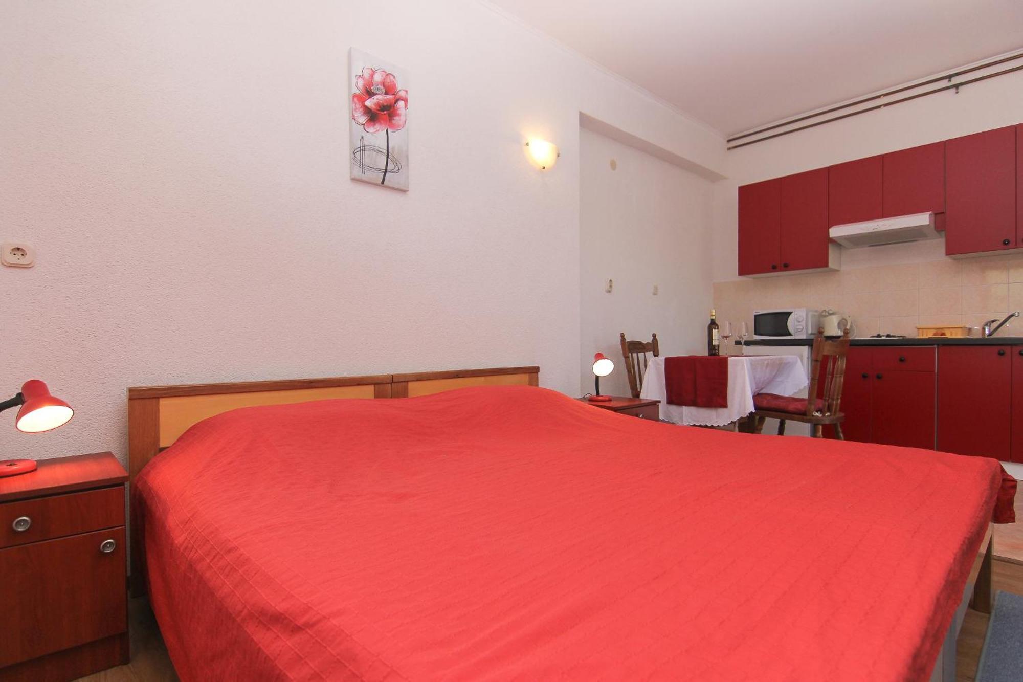 Family Friendly Apartments With A Swimming Pool Baska Voda, Makarska - 12442 Szoba fotó